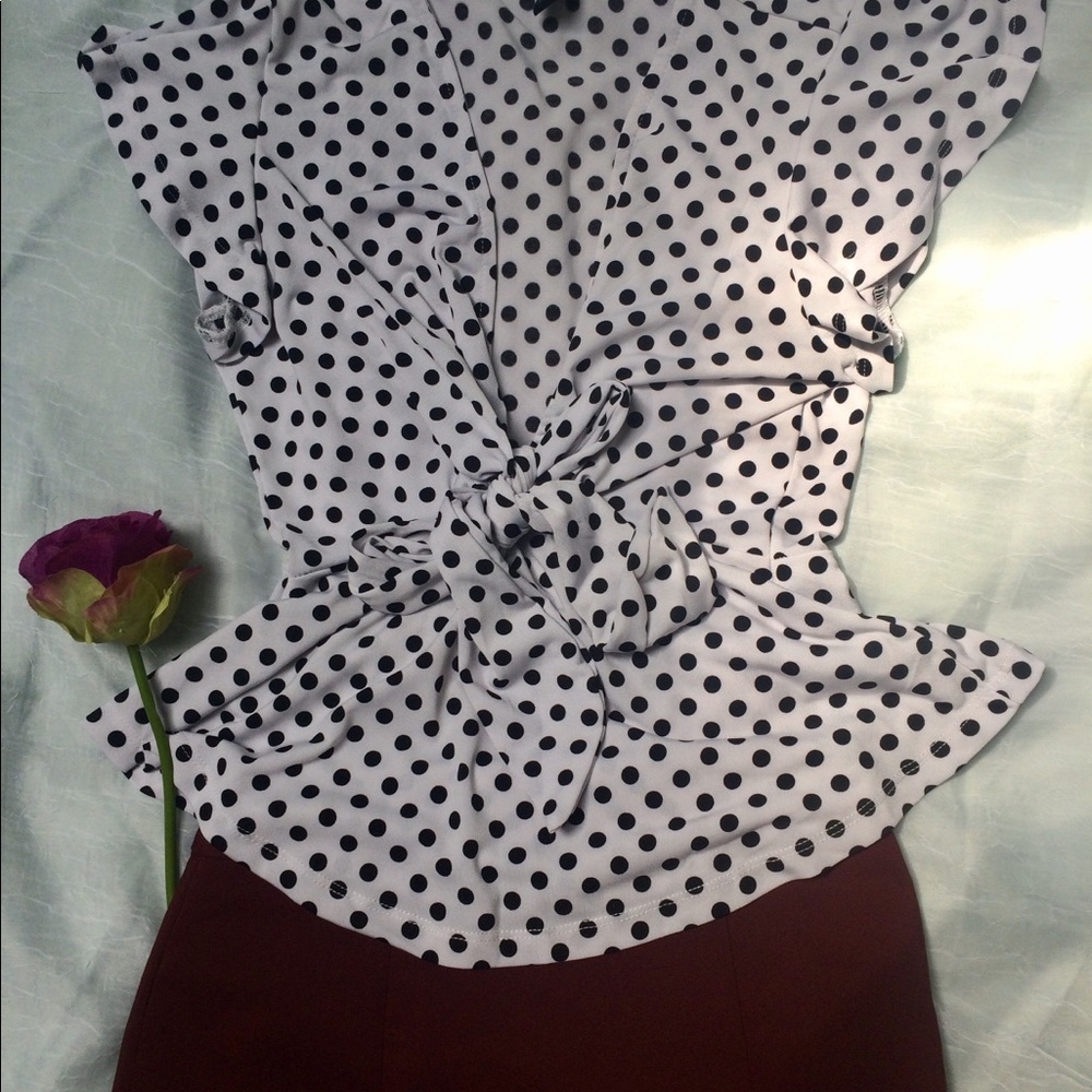 Polka dot blouse💕